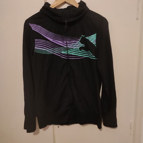 Clothes medium, 2 sweatshirts and 1 light pullover