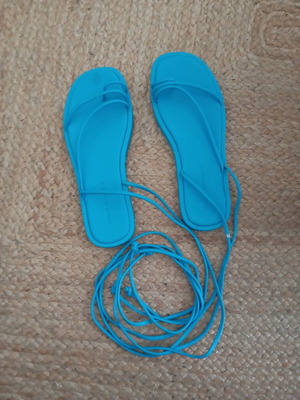 Pull & Bear sandals with laces size 39 used, blue turquoise