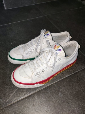 Adidas Originals athletic shoes used, size 40 2/3, multicolor