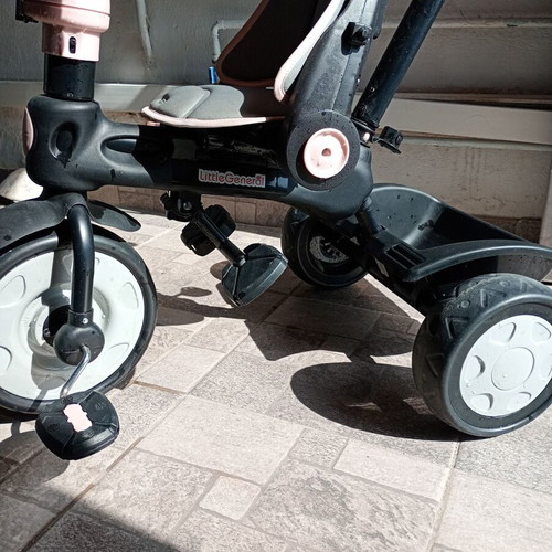 Little General children's bike used in excellent condition