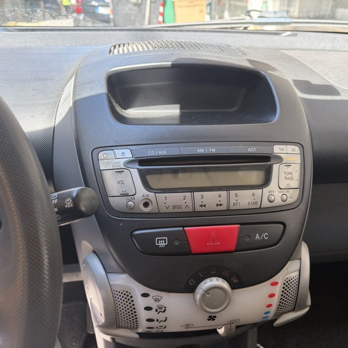 Toyota Aygo 2010 manual, used, 250000 km, air conditioning