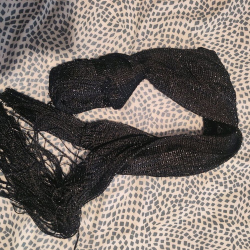 Scarf like new, black