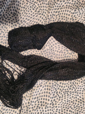 Scarf like new, black