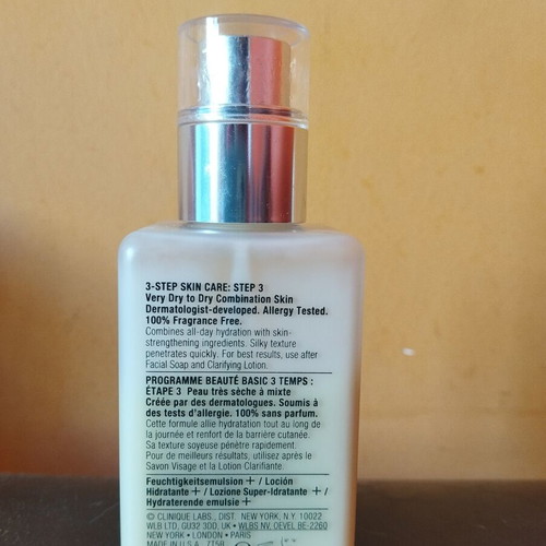 Clinique Dramatically Different Moisturizing Lotion + with pump used