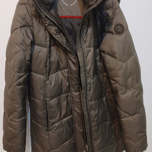S.Oliver jacket size S used with detachable synthetic fur and hood