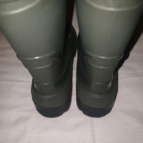 Spirale Kids Boots size 36 like new green