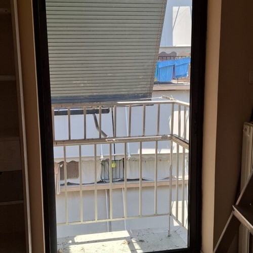Sliding aluminum doors with shutters used, 3 double and 2 single