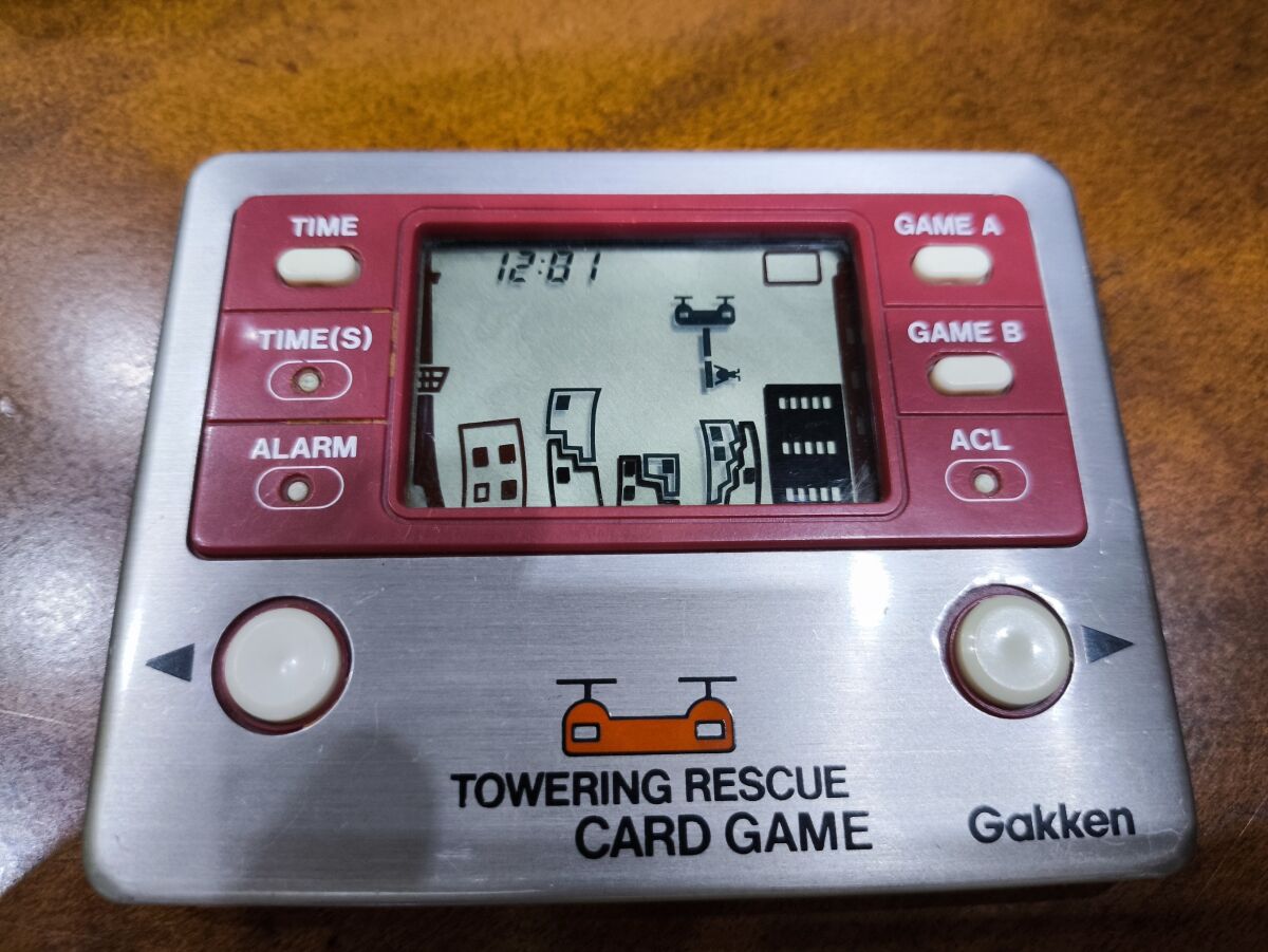 Gakken Towering Rescue LCD Card Game used - € 130,00 - Vendora.cy