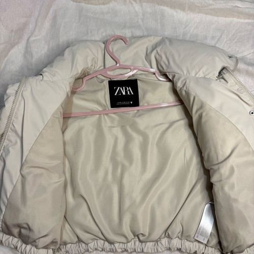 Zara sleeveless puffer jacket new, gray, size XS