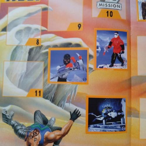 Sticker album ΚΟΛΛΑ ΤΟ Action Man-Beast Wars like new, 21/105 stickers