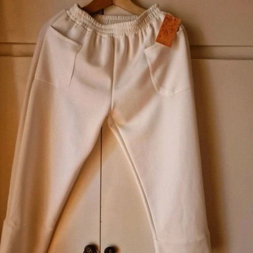 White fleece pants below calf, brand feeling, new