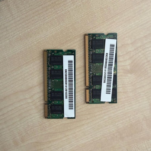 Samsung 2GB DDR2-667 MHz 2RX8 PC2-5300S-555-12-E3 RAM set of 2 like new