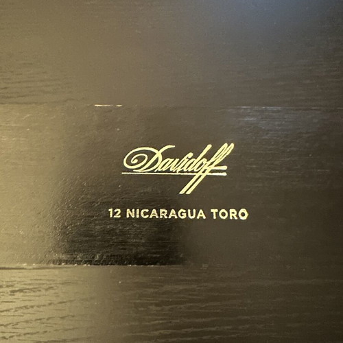 Davidoff Nicaragua Toro Cabinet wooden cigar box used, black edition
