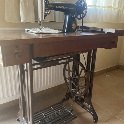 Sewing machine like new