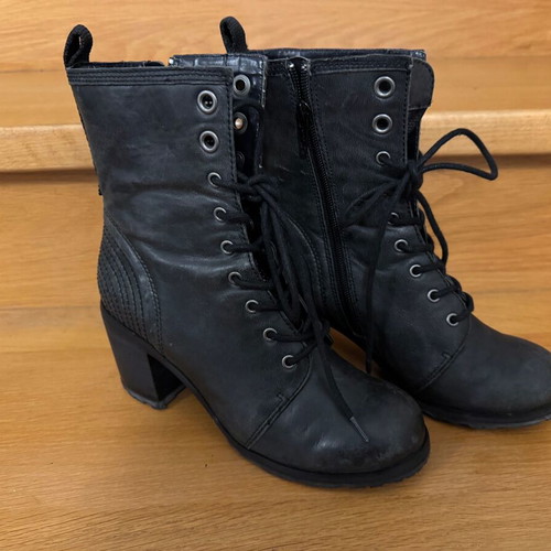 Boots type ankle boots used, leather, size 37, black