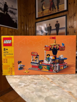 Lego 40714 Merry-Go-Round Ride нов