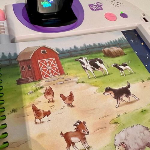 LeapFrog LeapStart 3D interactive learning system like new, English