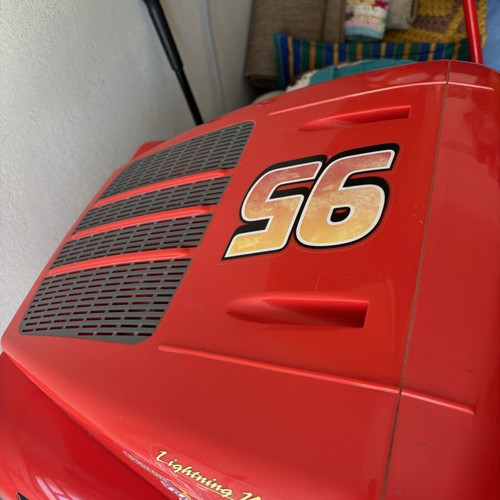 Retro Disney Cars Lightning McQueen TV used, non-functional for parts