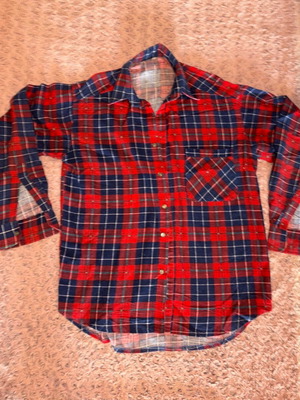 Checked shirt XL like new, cotton, black and red