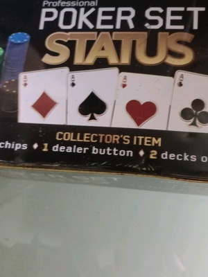 Poker chips like new with case and additional box