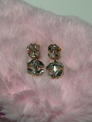 Dangling earrings, gold and silver
