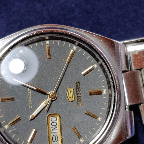 Seiko 5 7009-3130 men's automatic vintage watch from 1979 used