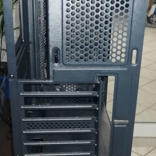 PC Case A290 Tempered Glass like new with fan and cables