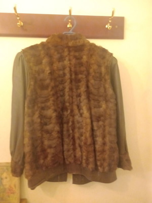 Vintage Kastoria fur with leather, like new