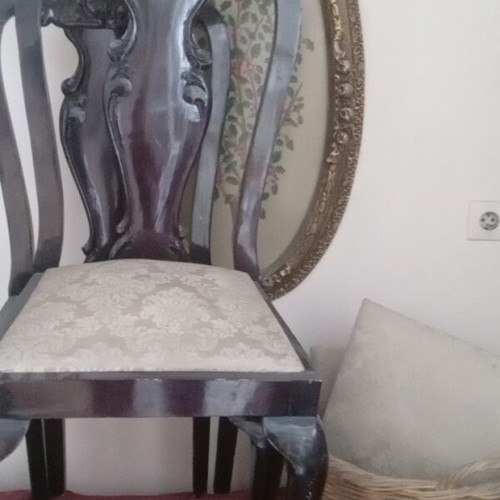 Old dining set with 5 chairs used