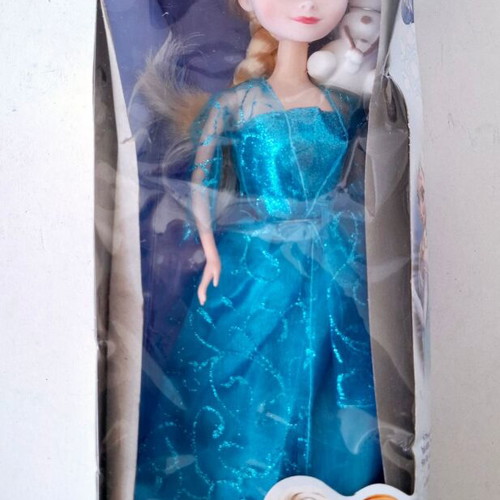 Princess doll in box like new, 28cm