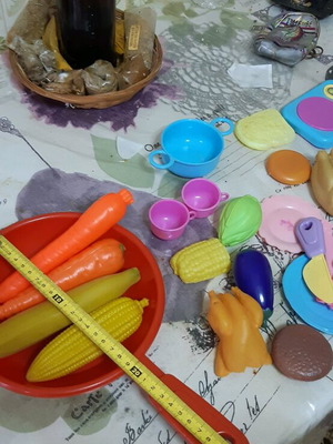 Kitchen toys used, assorted
