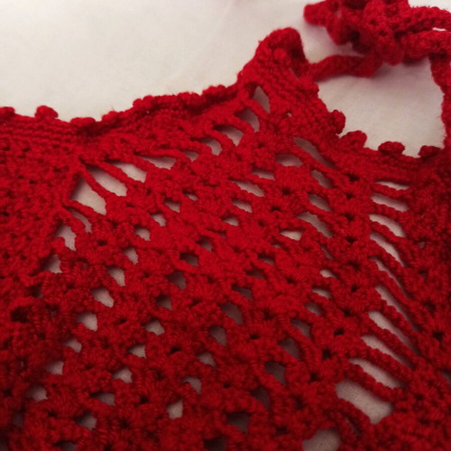 Handmade knitted bikini top size small new, red