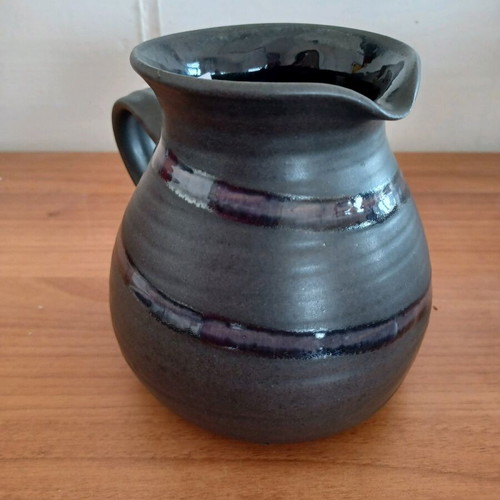 Vintage flower vase jug-shaped like new