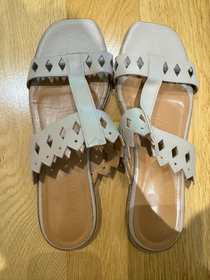 Di Gaia leather sandals like new, beige, size 39