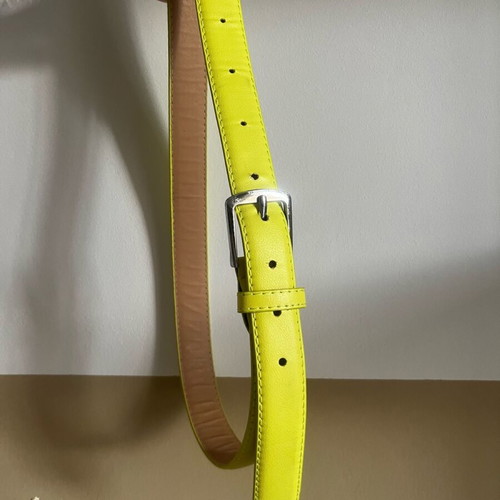 Women’s belt light green yellow with silver buckle like new, size S-M