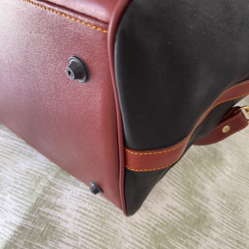 Travel bag 55 40 20 new, leather black and red
