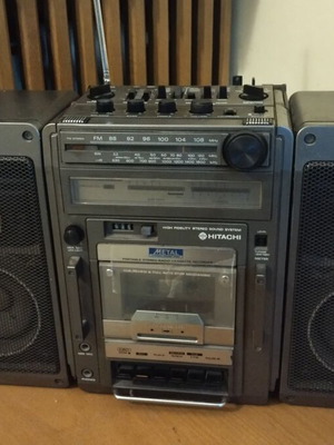 Hitachi TRK-9140 boombox употребяван, винтидж модел от 80-те