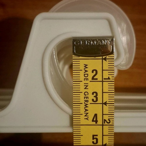 Small white hangers like new, pack of 15 pieces