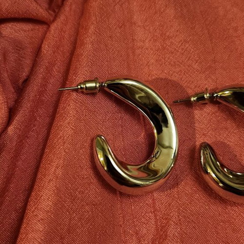 Silver earrings like new, lightweight