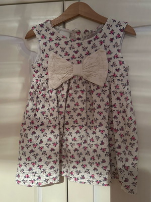 Zara floral dress with large bow like new, beige multicolor, size 104 cm