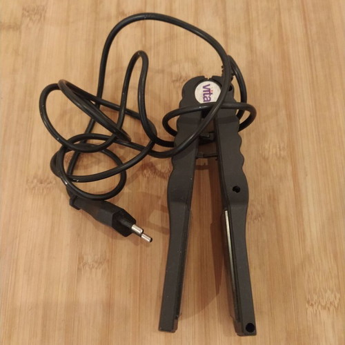 Hair Straightener like new, compact travel size