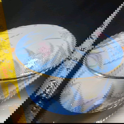 Японска порцеланова кутия за бижута Kozan Gama нова с ирисов мотив