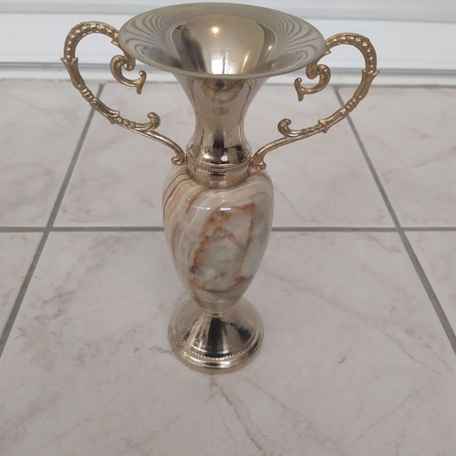 Vintage decorative onyx and brass amphora like new 23cm