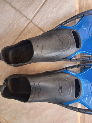 Fins size 39-40