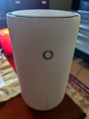 Vodafone Gigacube 5G σαν καινούργιο