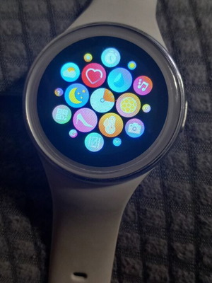 Smartwatch used with many functions