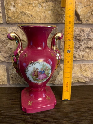 Limoges vase like new
