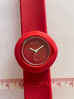 Slapwatch wristwatch used with damages