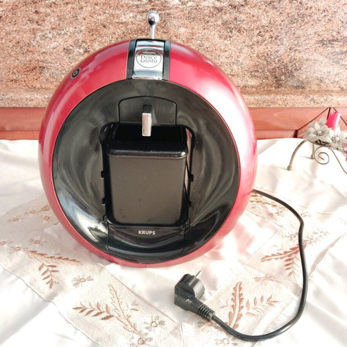 Krups Dolce Gusto Espresso Cappuccino Machine like new with capsules