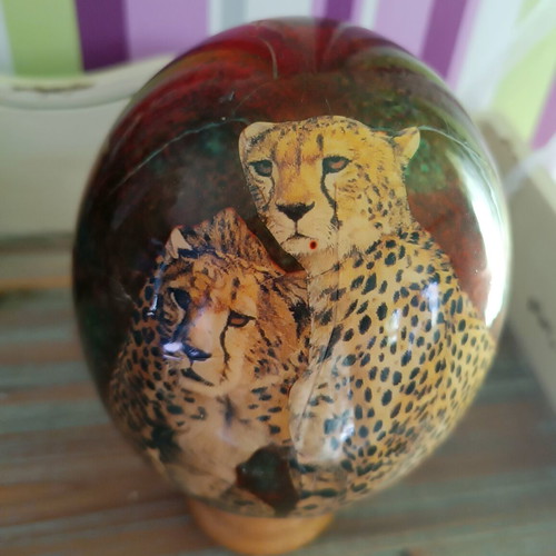 Ostrich Egg from South Africa like new with gold leaf and colorful details